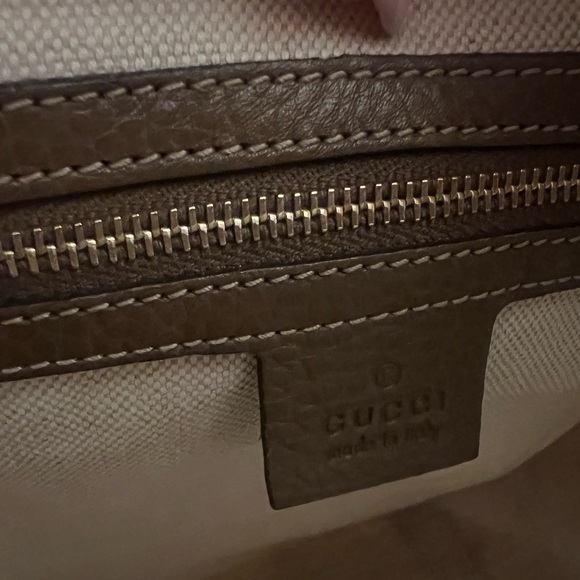 Gucci Handbag - Picture 5 of 11